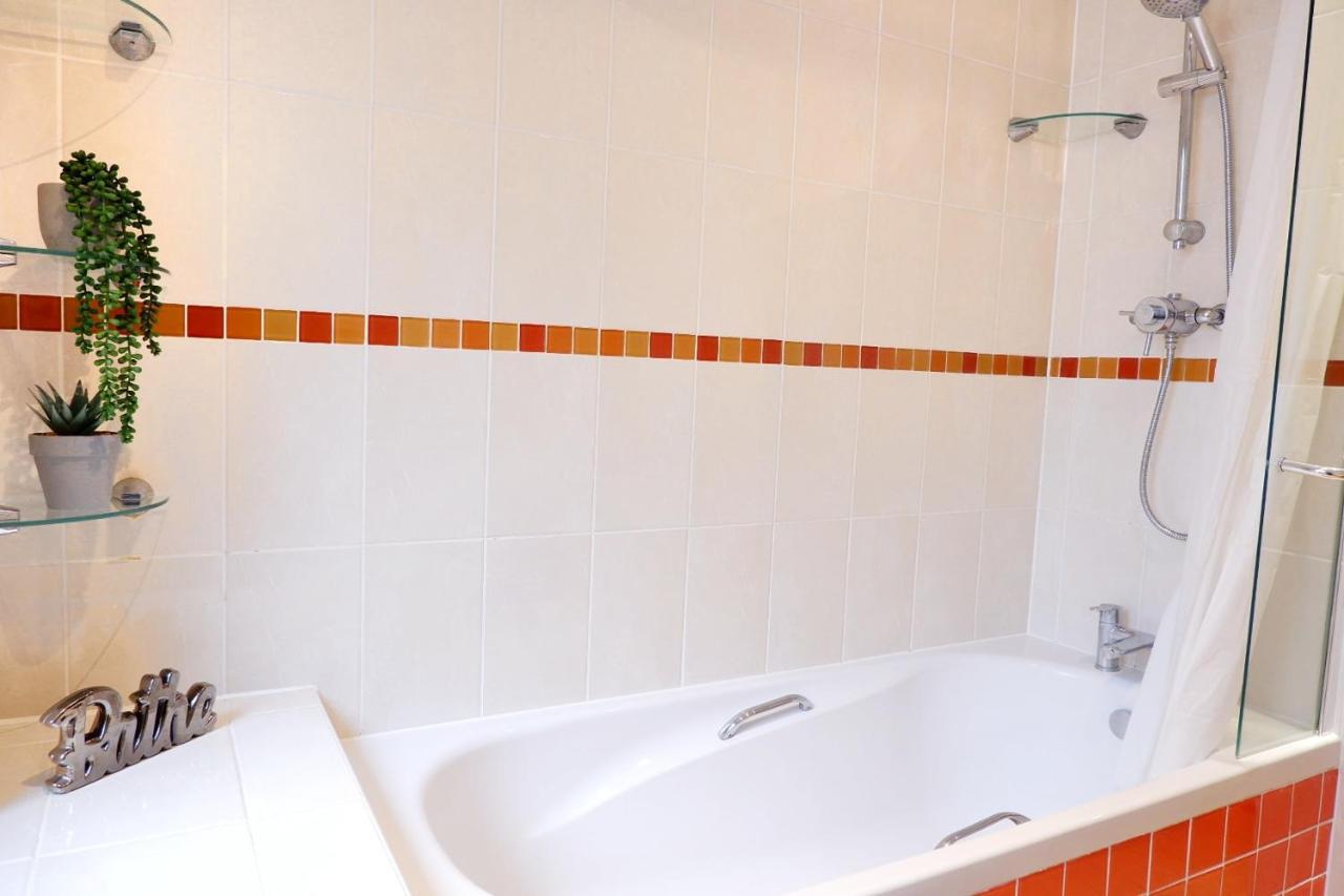 Stunning Apartment Close To Cambridge Station With Free Parking! Εξωτερικό φωτογραφία